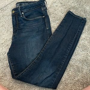 Levi Strauss totally Shaping Skinny jeans size 12